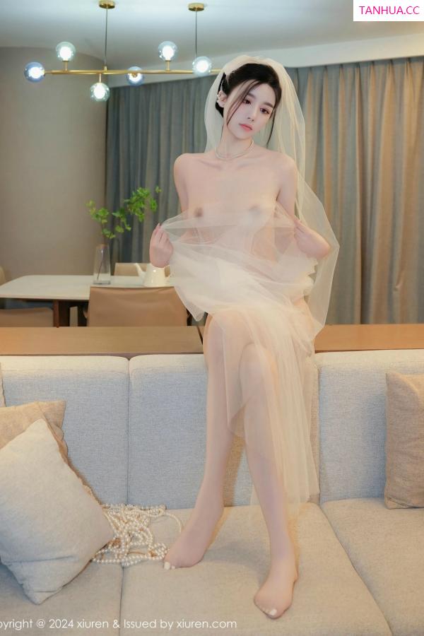   [XiuRen]高清写真图 2024.12.27 No.9674 Erikaki 情趣婚纱第75张图片
